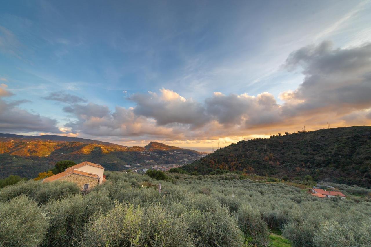 Agriturismo C'Era Una Volta Camporosso  Eksteriør billede